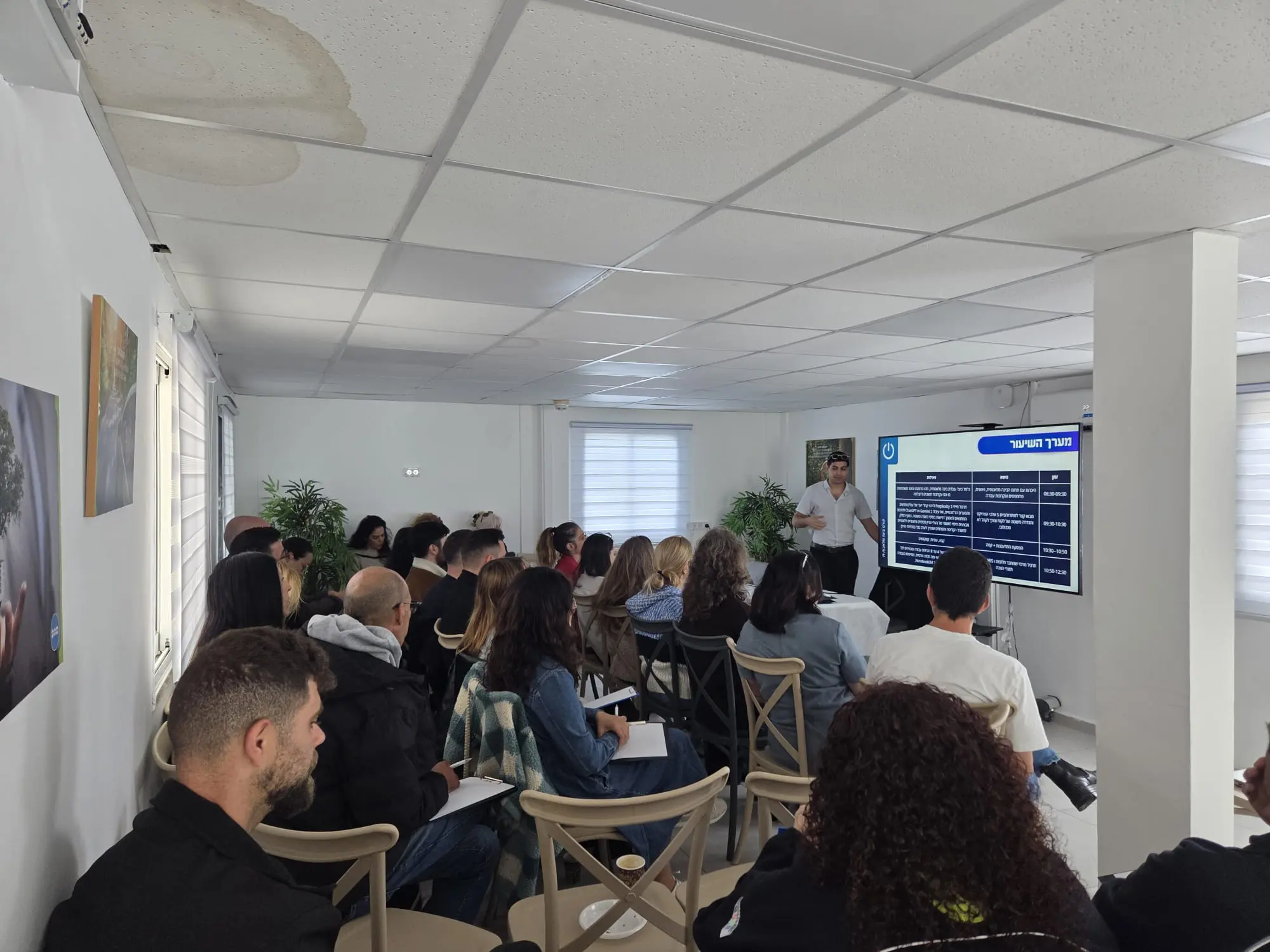 Workshop running through the day's agenda